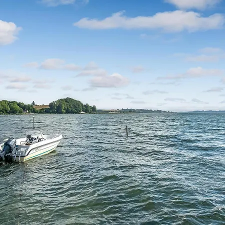 Hojskolevej Krusa Iii Rønsheved